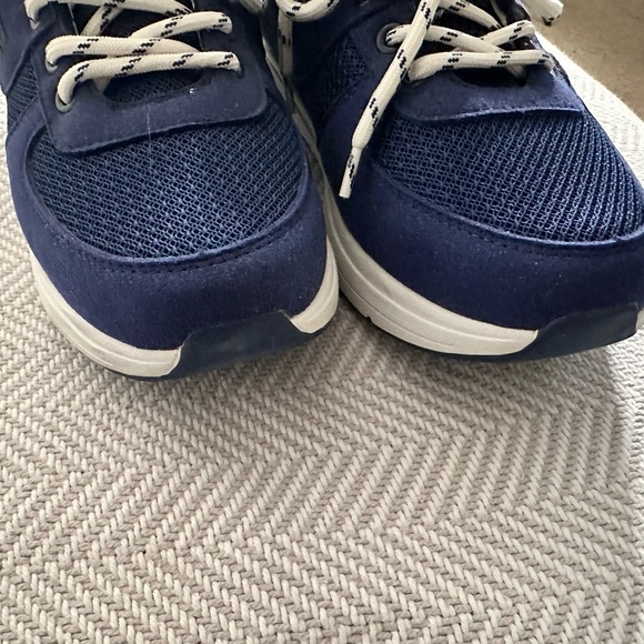 ZEBA Hands Free Slip on Sneakers for Men - Picture 2 of 6